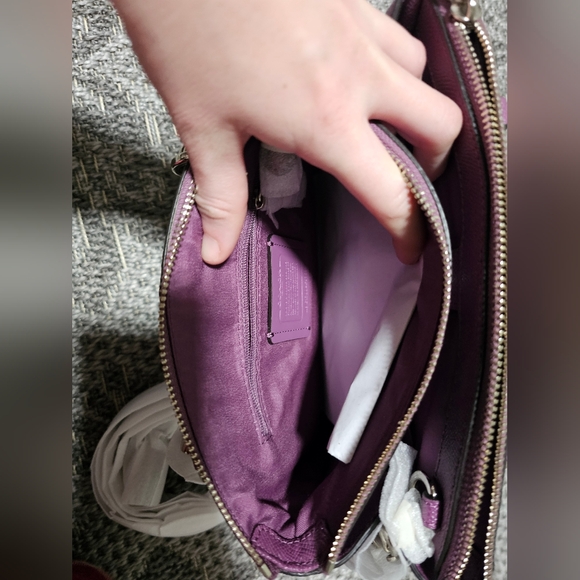 Never Been Used Coach Purple Women's Bag - Picture 17 of 17